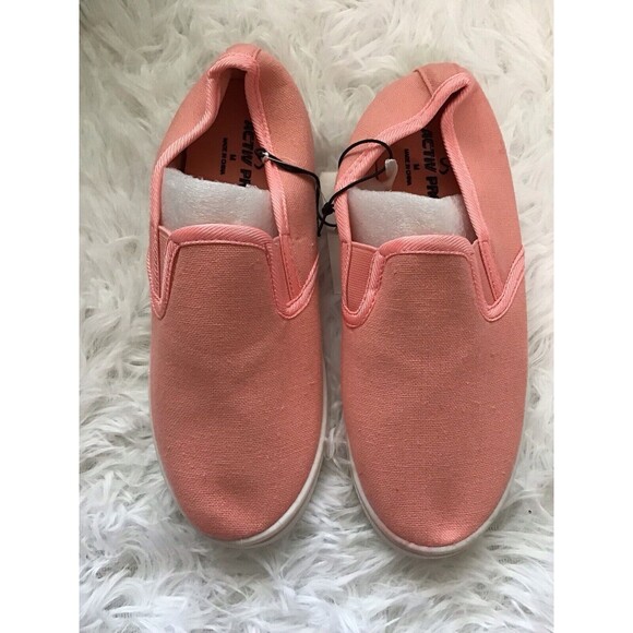 4 Pairs of girls slip on sneakers. Size medium. New with tags. - Picture 6 of 6